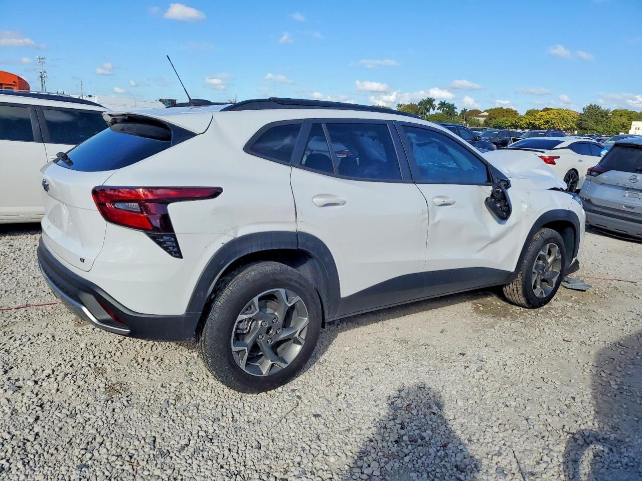 2025 Chevrolet Trax 1Lt - Фото 3