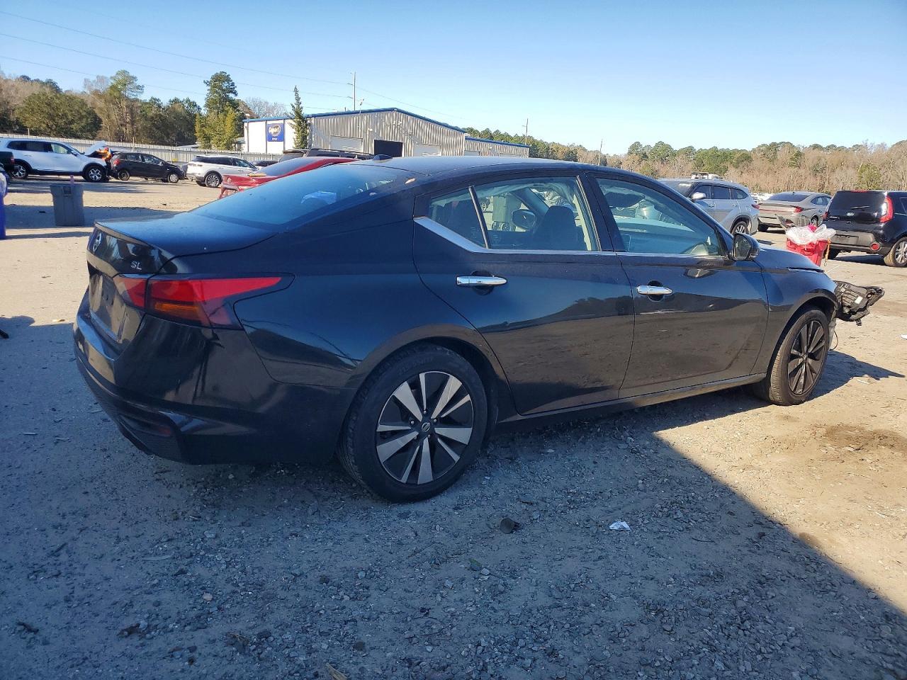 2020 Nissan Altima Sl - Фото 3