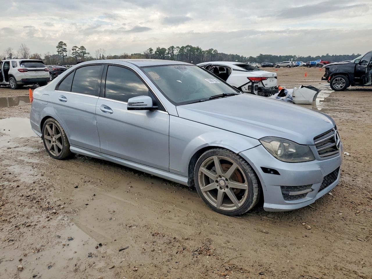 2014 Mercedes-Benz C 250 - Фото 4