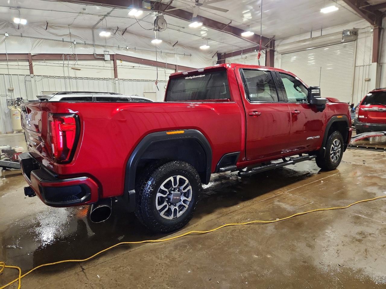 2022 GMC Sierra K2500 At4 - Фото 3