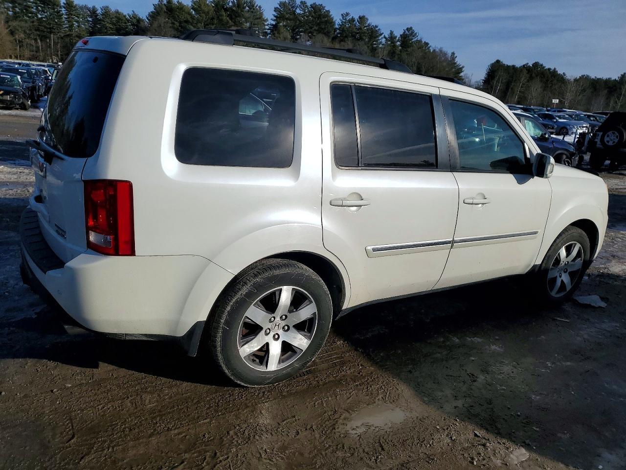 2013 Honda Pilot Touring - Image 3