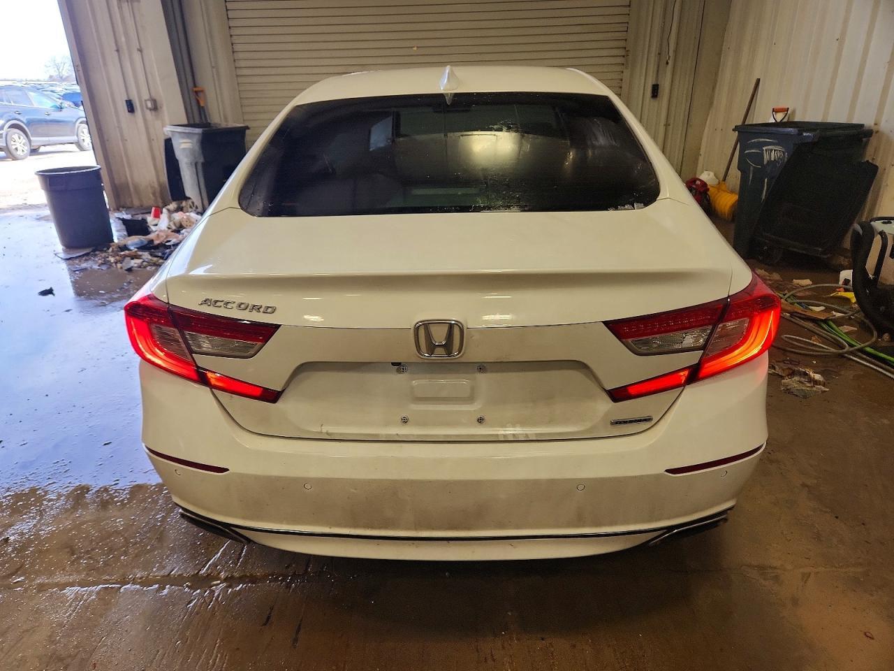 2018 Honda Accord Touring - Фото 6