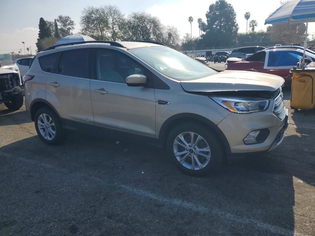 2018 Ford Escape Se - Image 4