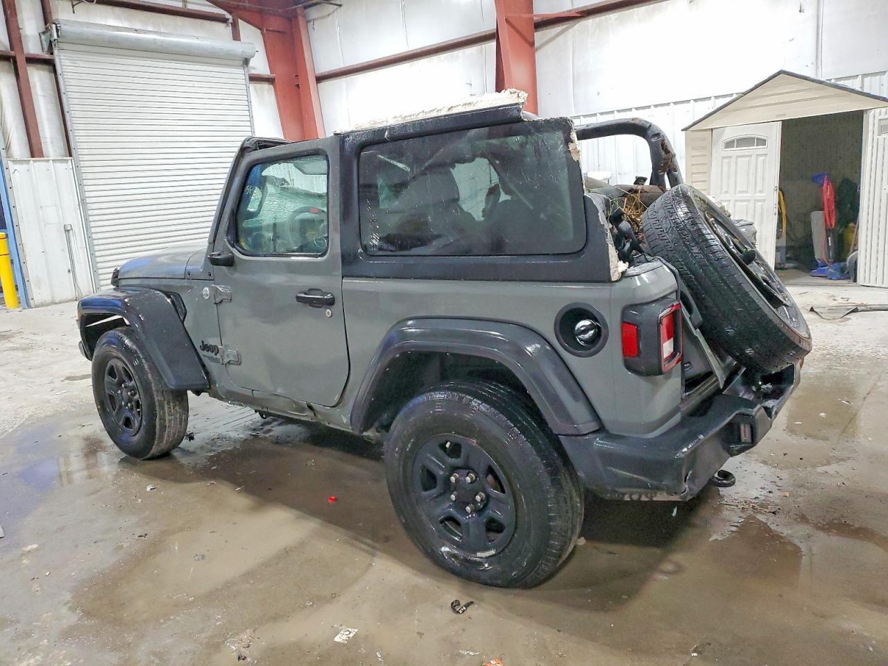 2021 Jeep Wrangler Sport - Фото 2