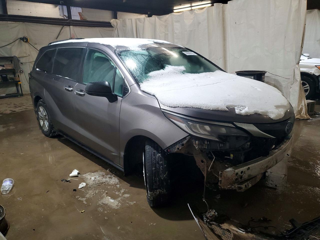 2022 Toyota Sienna Xse - Image 4