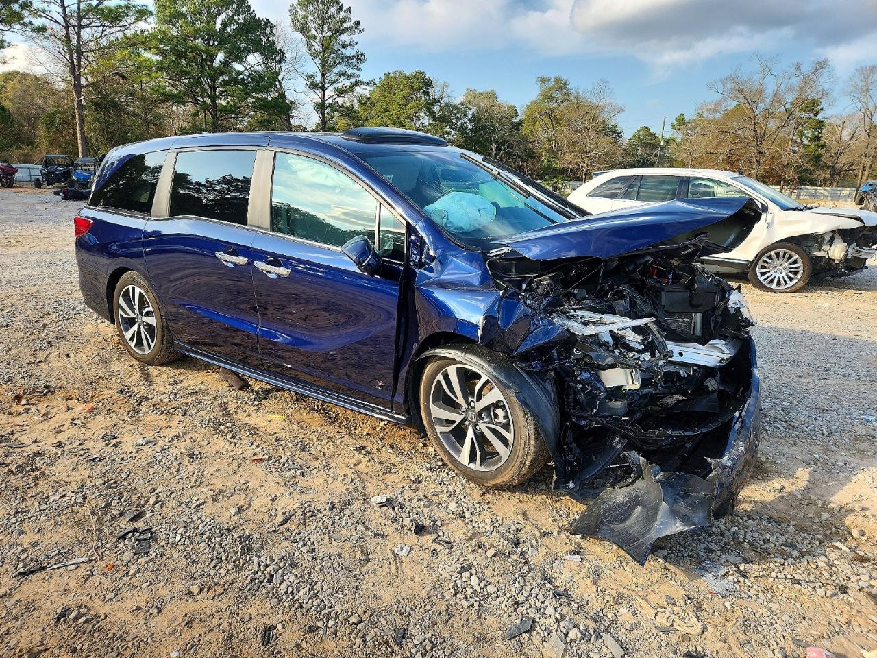 2024 Honda Odyssey Touring - Фото 4