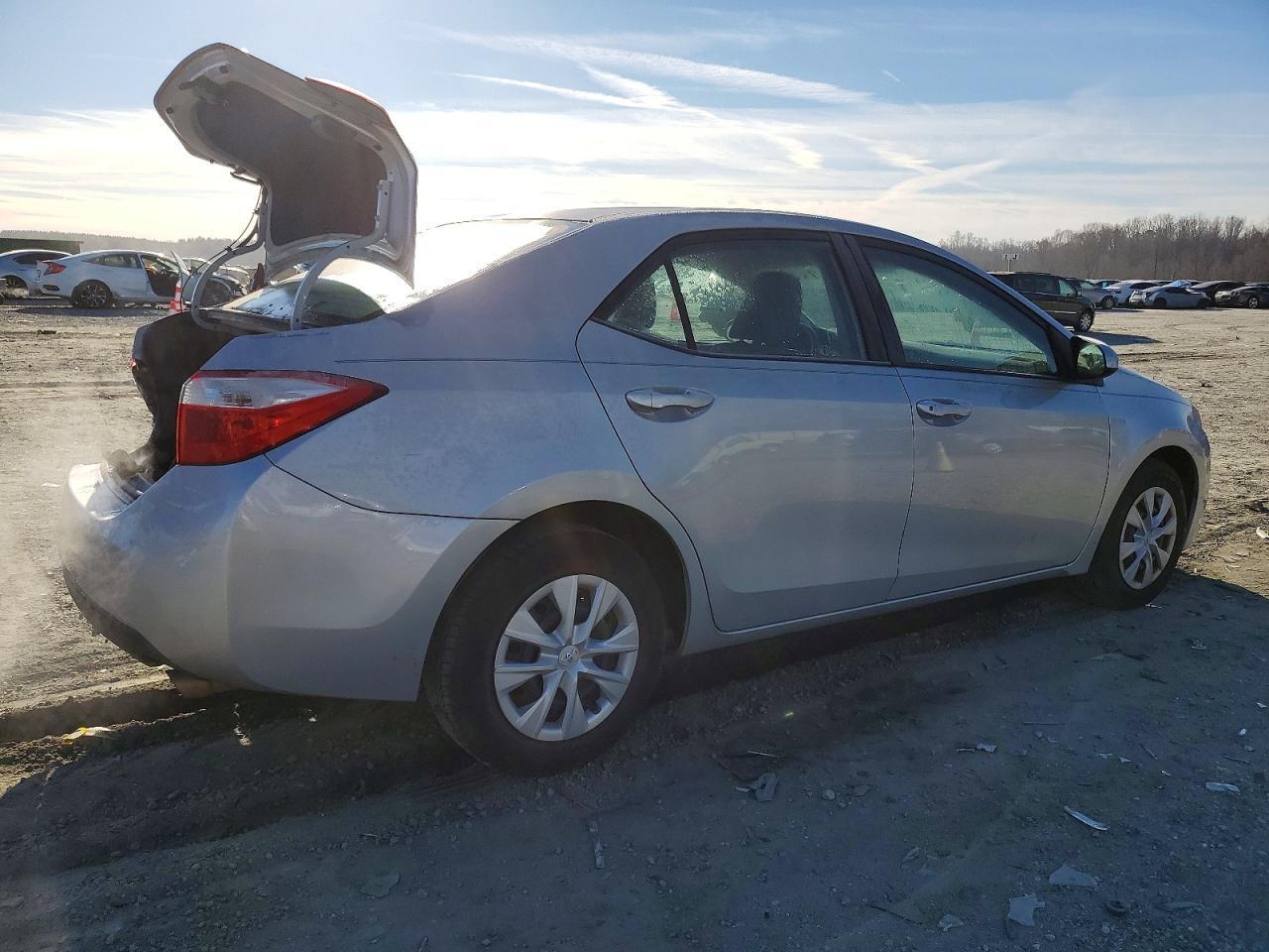 2014 Toyota Corolla L - Фото 3