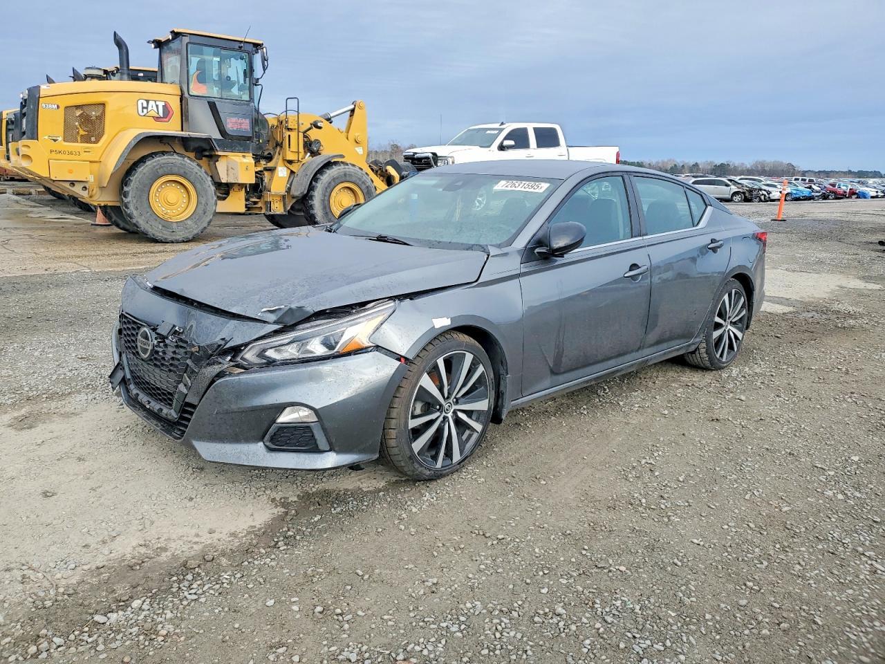 2020 Niss Altima Sr