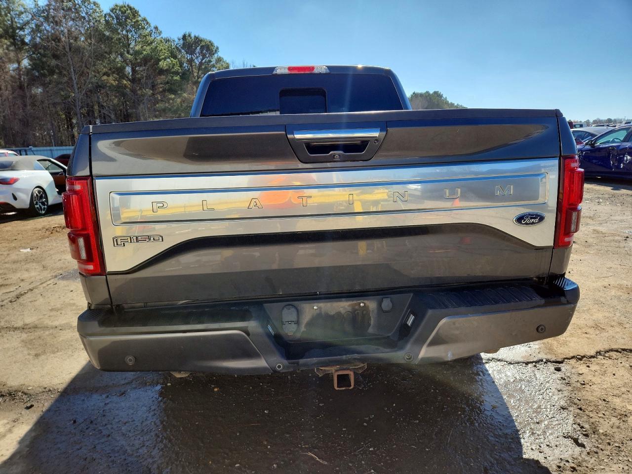 2015 Ford F150 Supercrew - Image 6