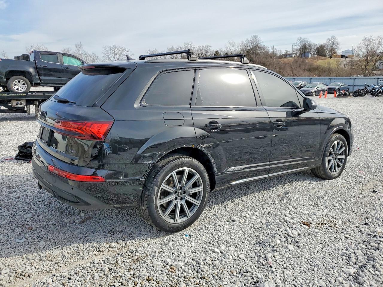 2023 Audi Q7 Premium Plus - Фото 3