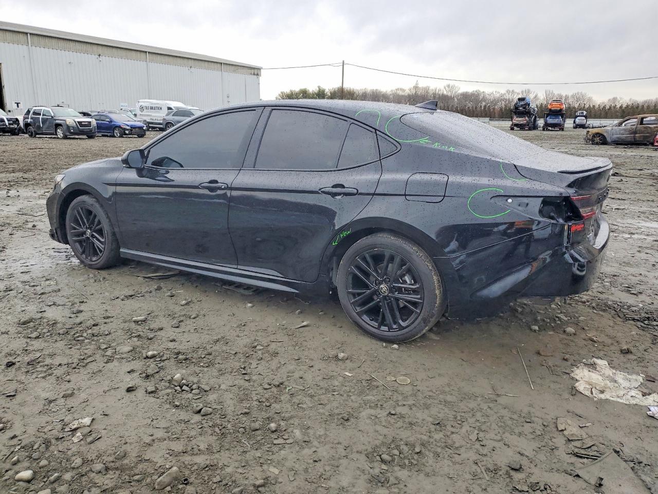 2025 Toyota Camry Xse - Фото 2
