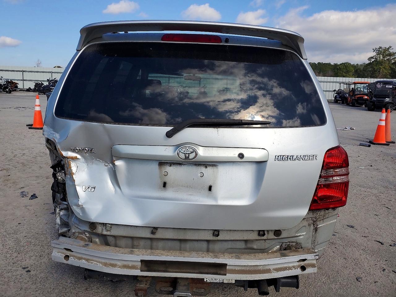2002 Toyota Highlander Limited - Image 6