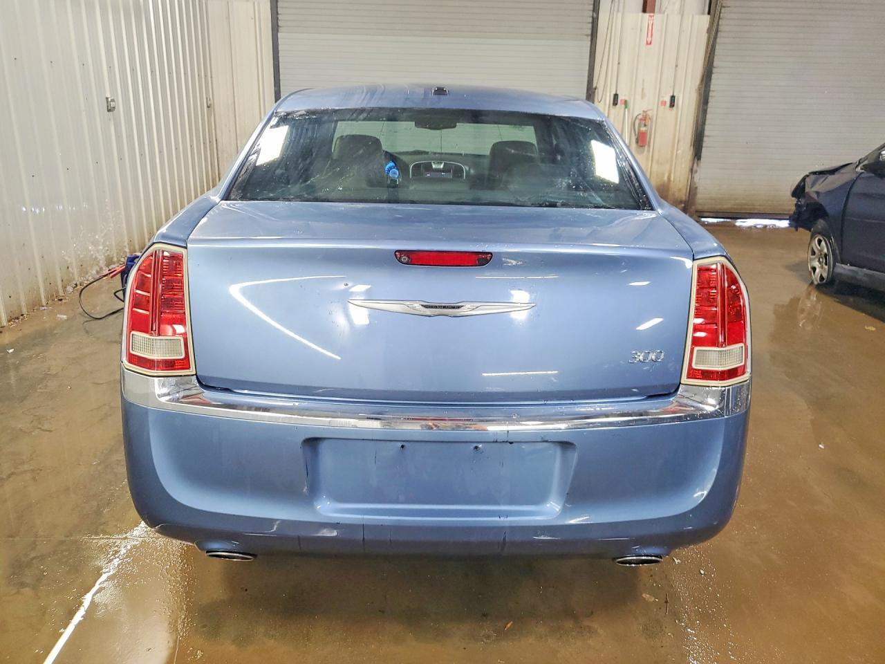 2011 Chrysler 300 Limited - Фото 6