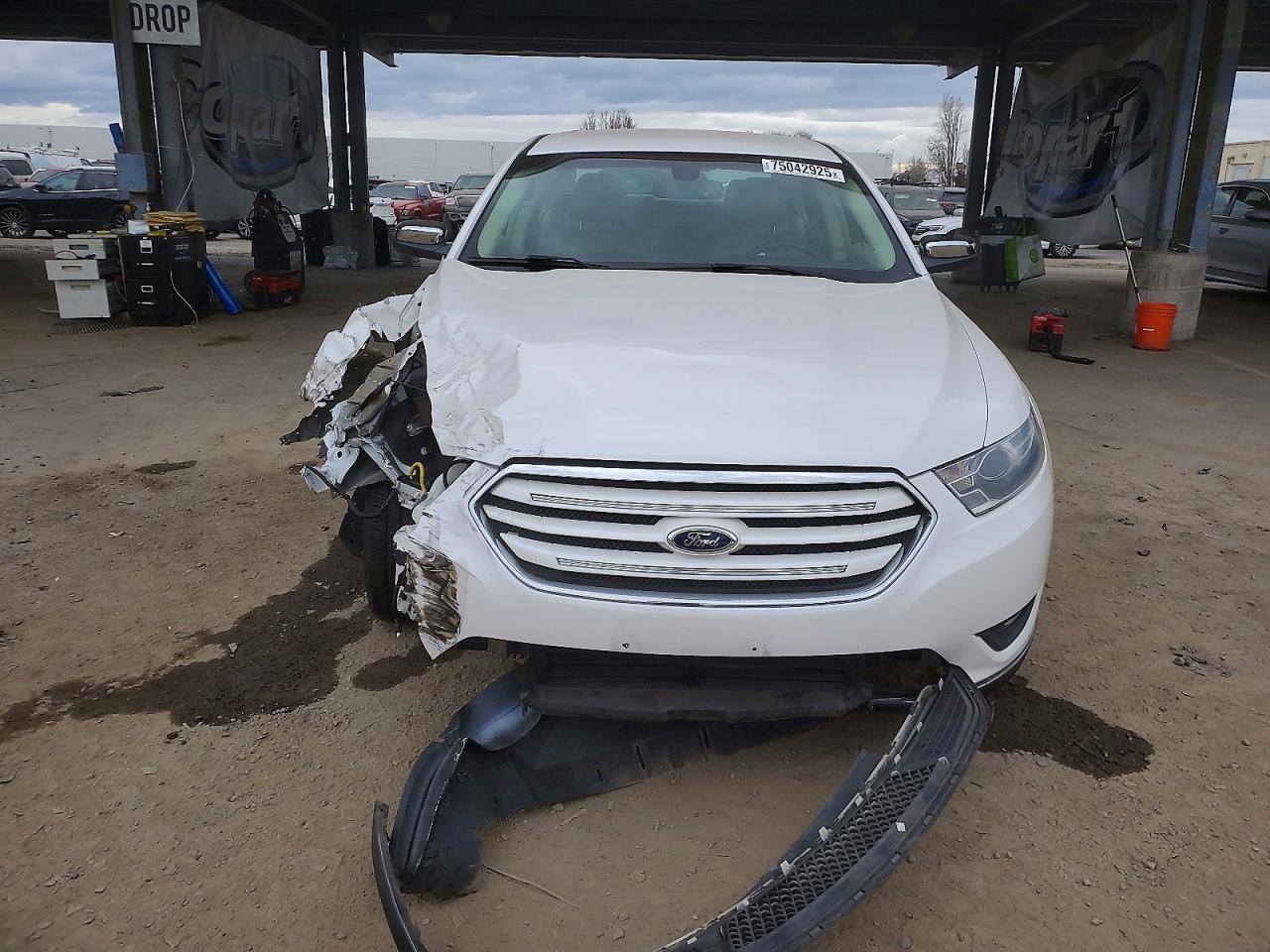 2015 Ford Taurus Limited - Фото 5