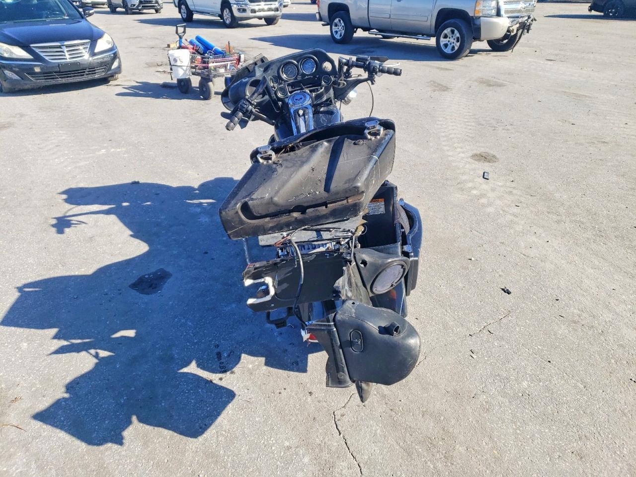 2011 Harley-Davidson Flhtk - Фото 4