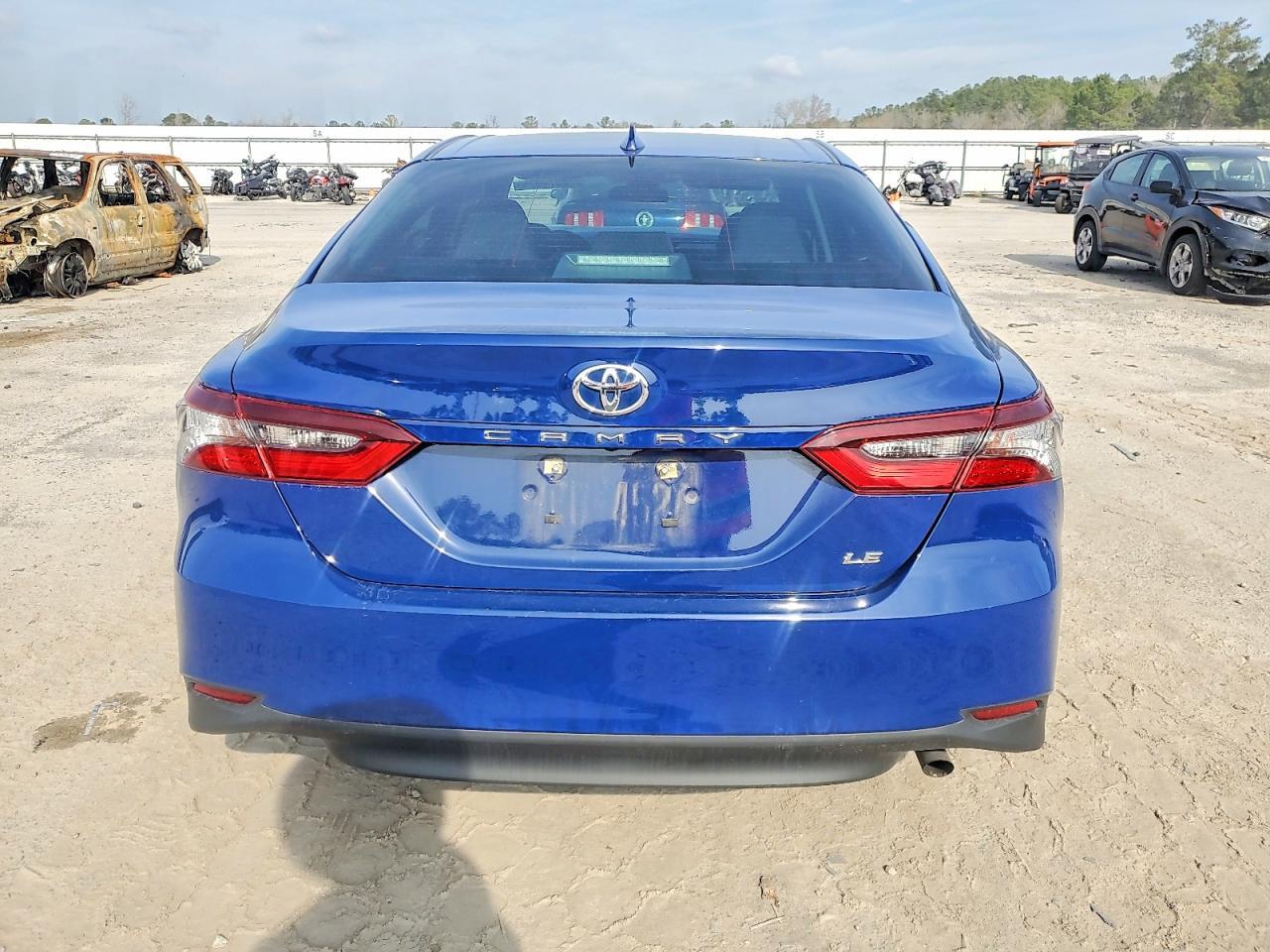 2023 Toyota Camry Le - Image 6