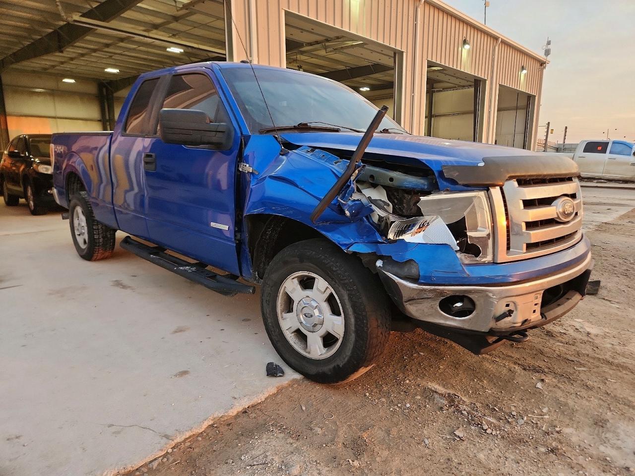 2011 Ford F150 Super Cab - Image 4