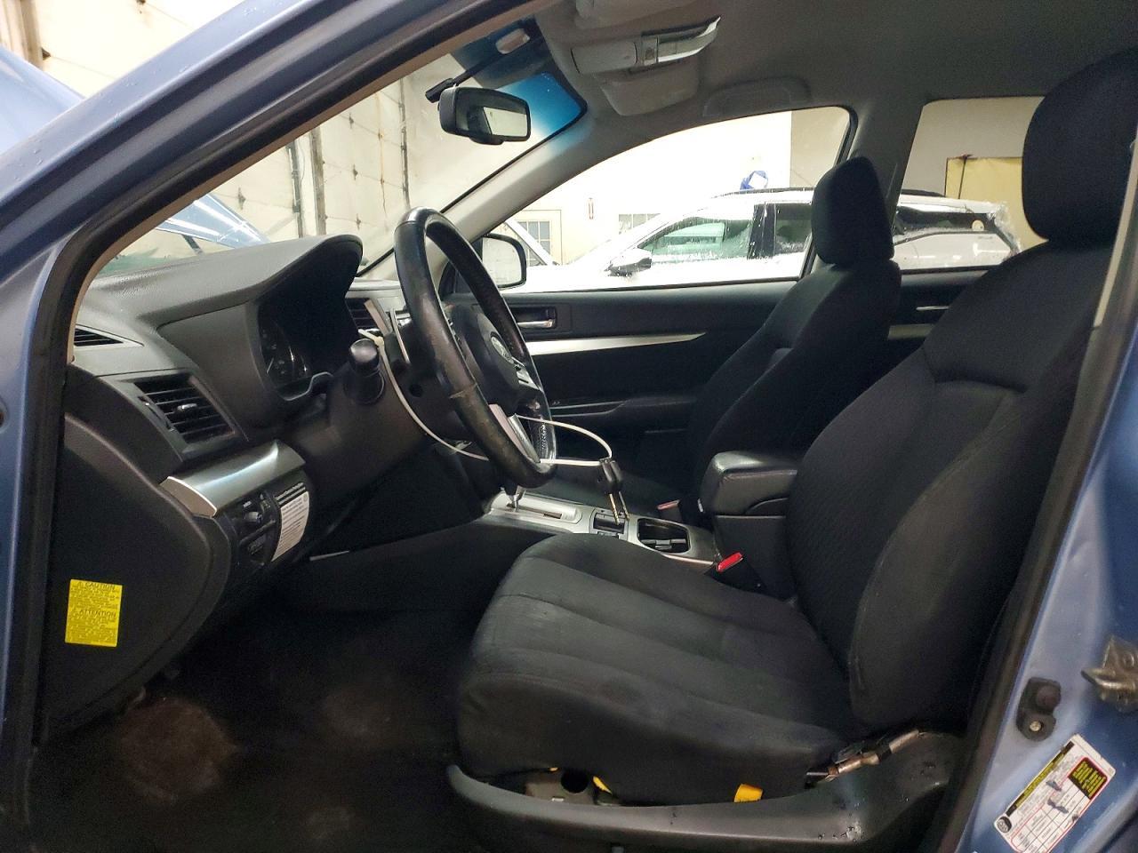 2010 Subaru Outback 2.5I Premium - Фото 7