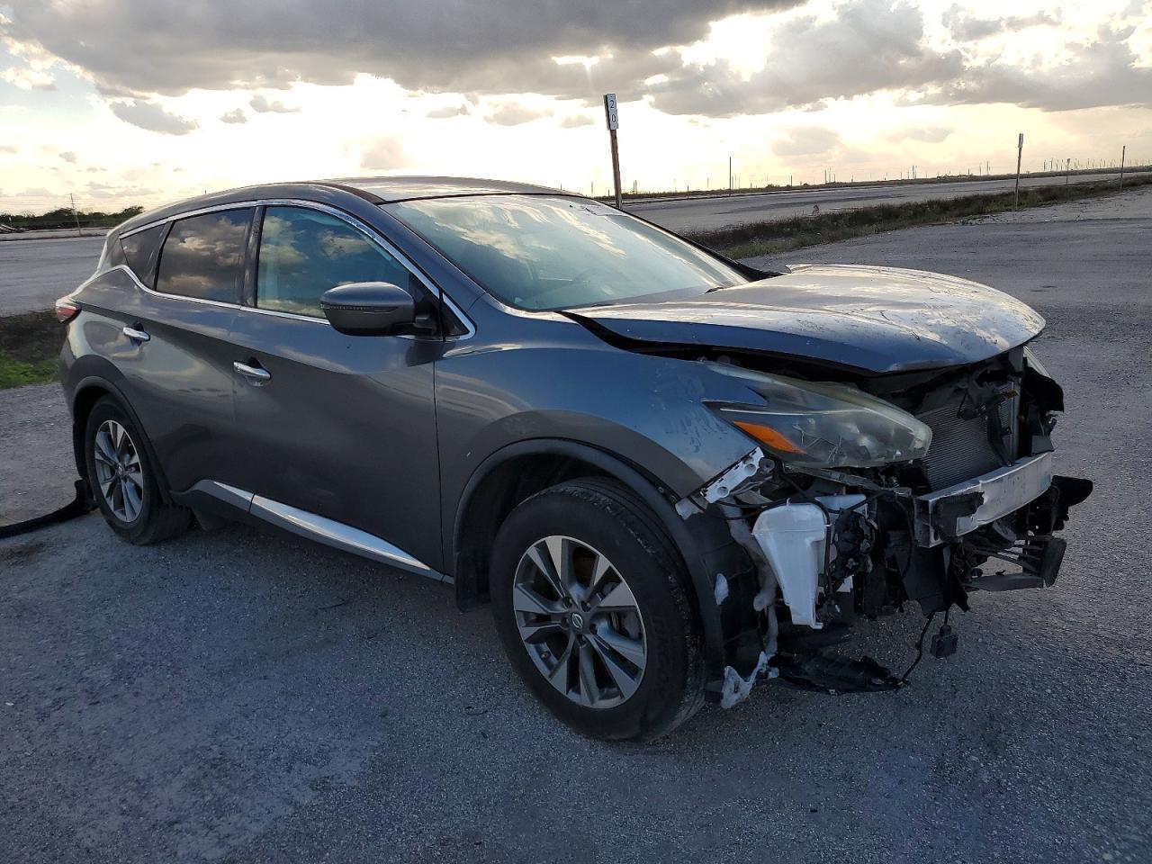 2018 Nissan Murano S - Image 4