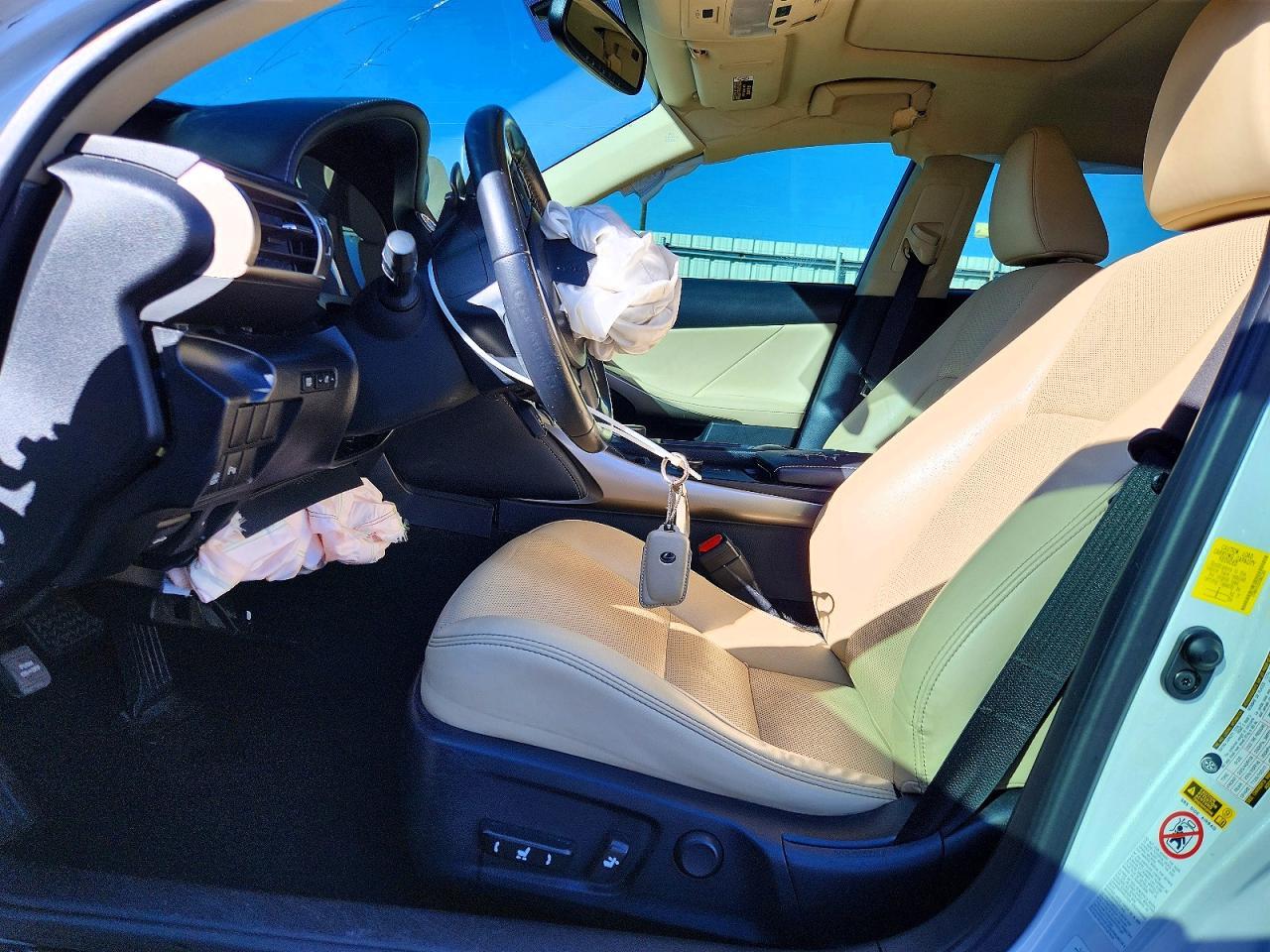 2016 Lexus Is 200T - Фото 7