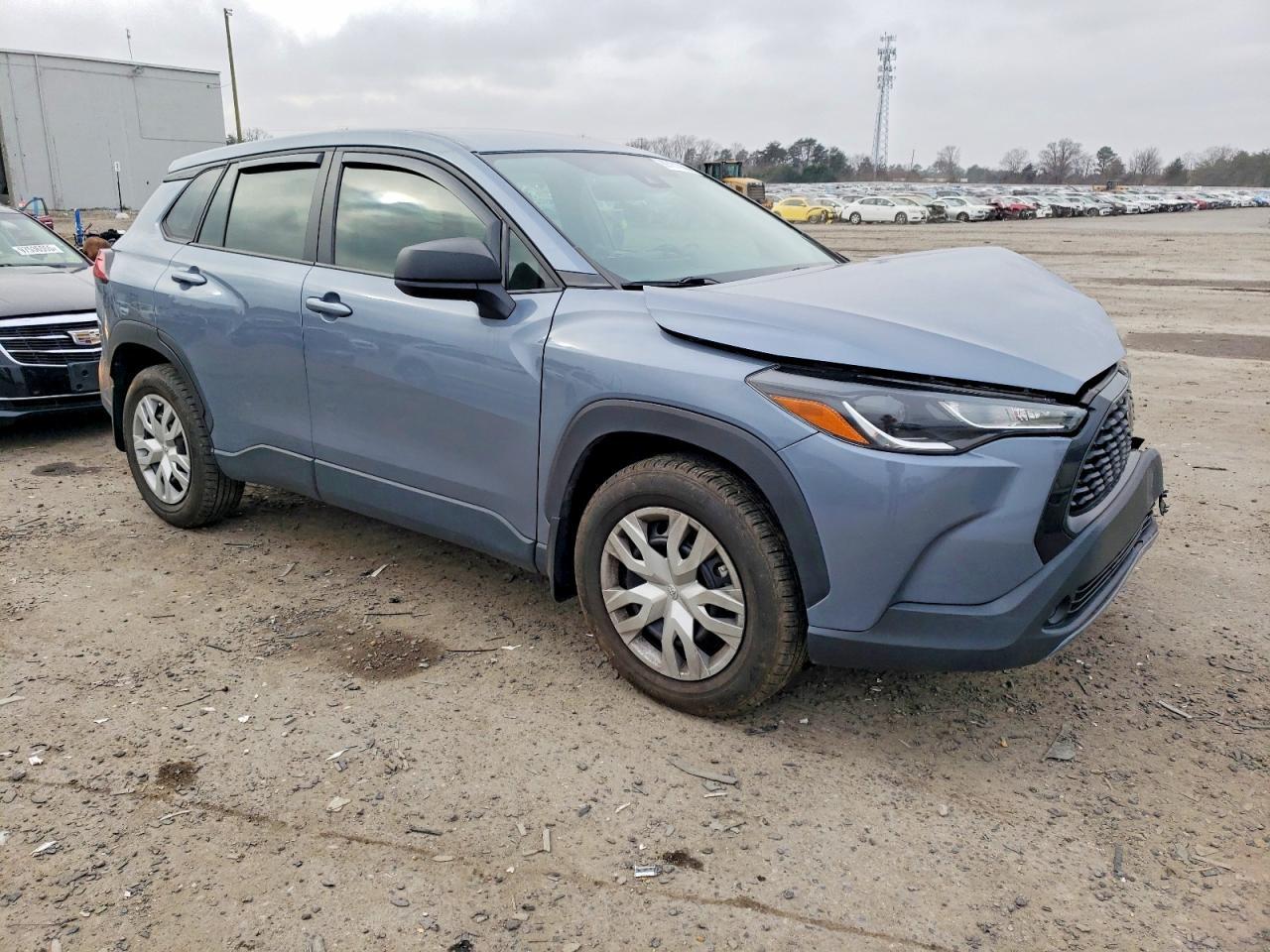 2022 Toyota Corolla Cross L - Image 4