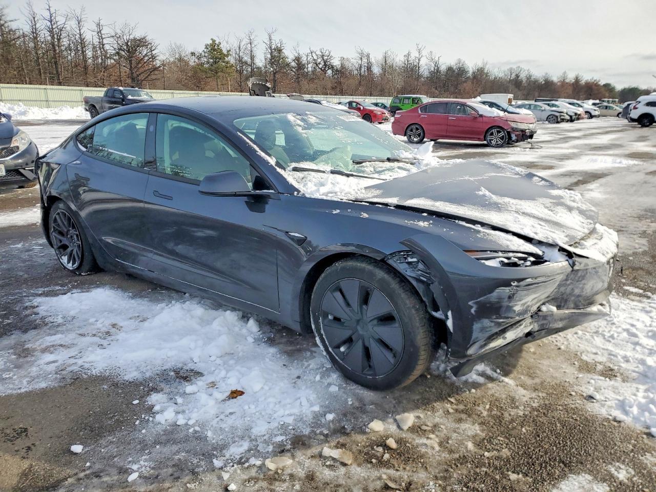 2024 Tesla Model 3 - Фото 4