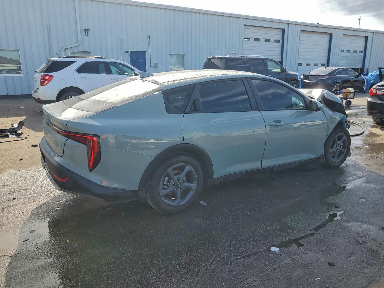 2025 Kia K4 Lxs - Фото 3