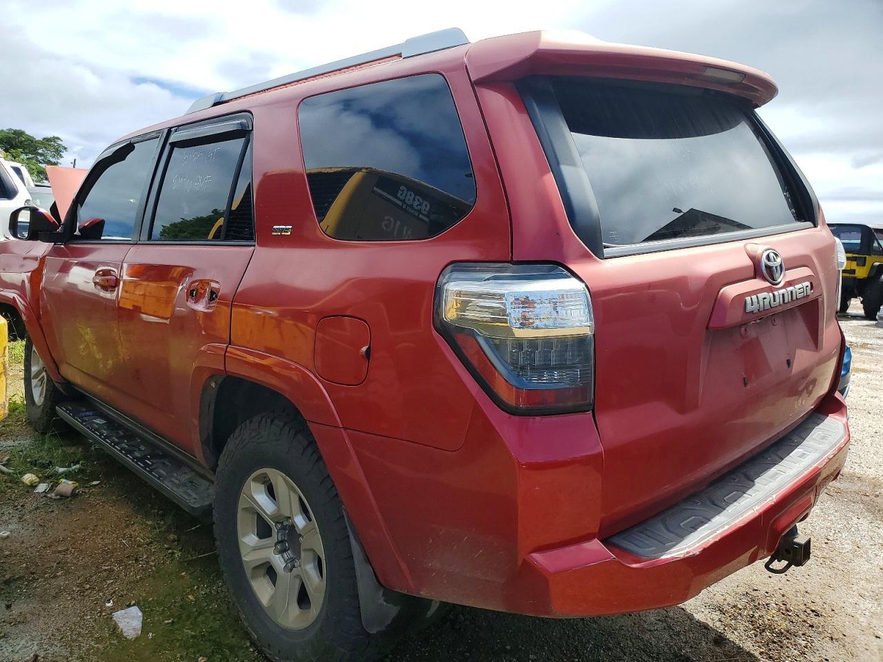 2014 Toyota 4Runner Sr5 - Image 2