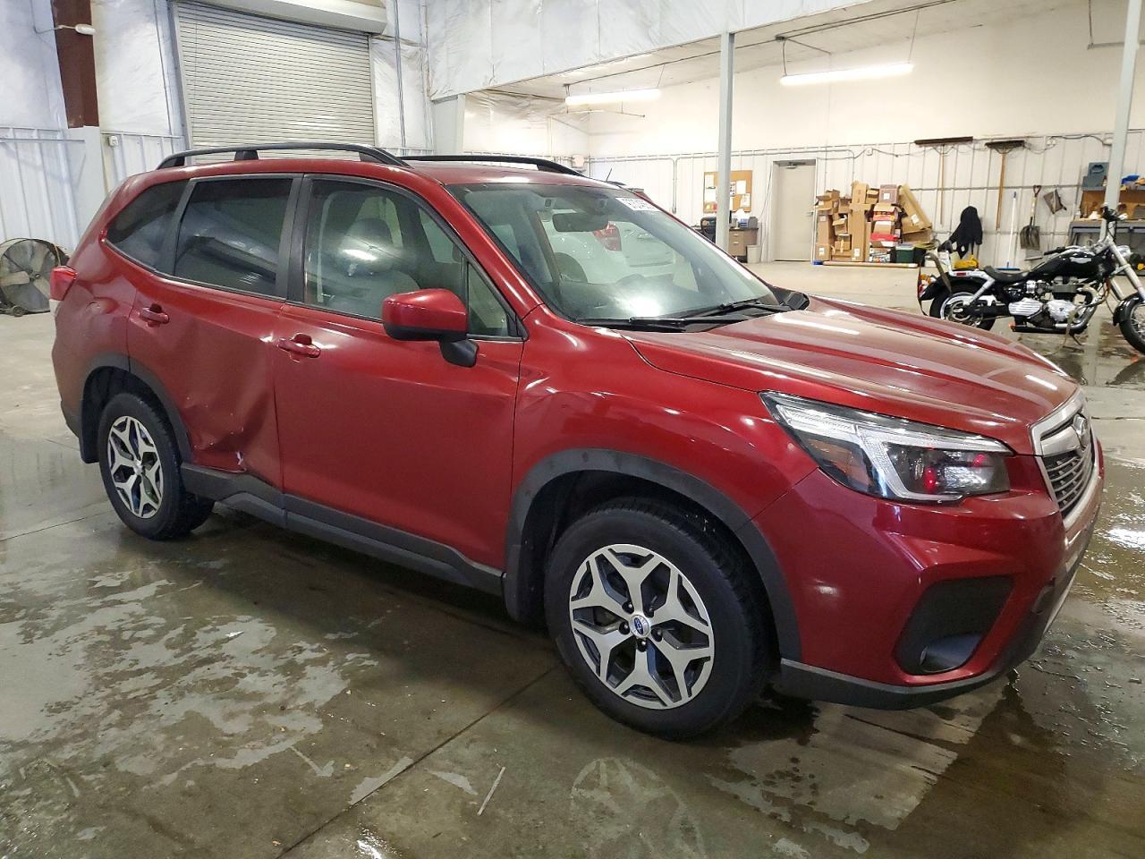 2021 Subaru Forester Premium - Image 4