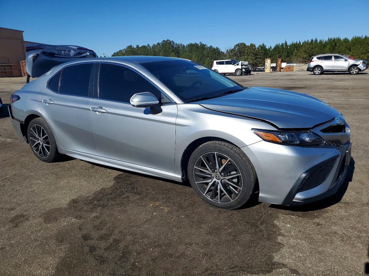 2023 Toyota Camry - Image 4