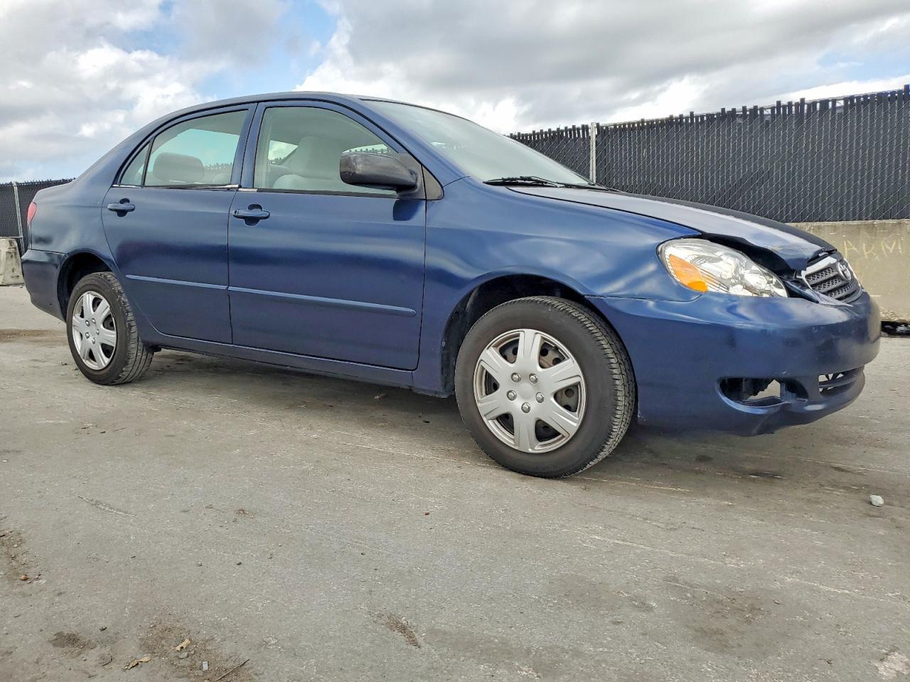 2005 Toyota Corolla Ce - Image 4