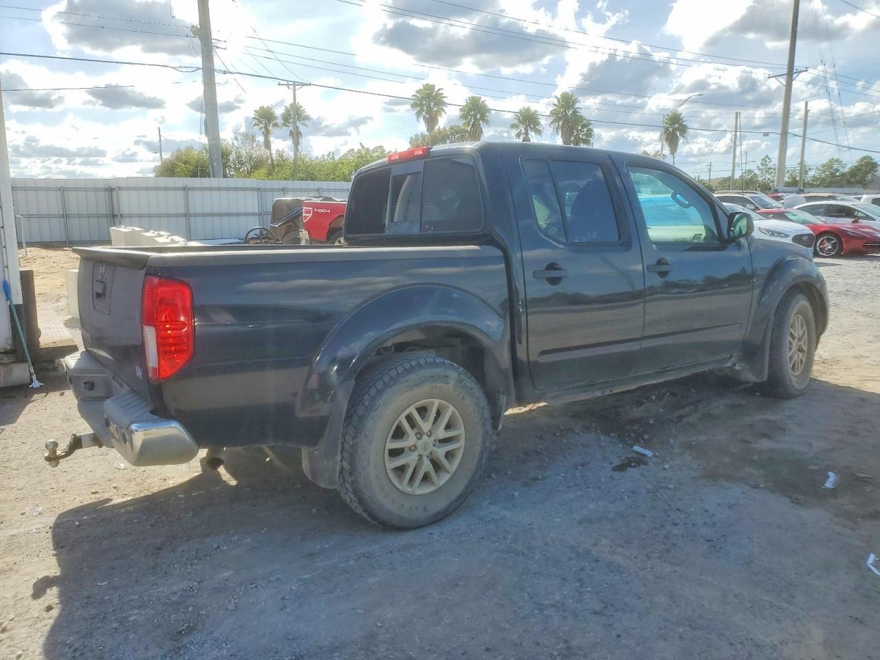 2018 Nissan Frontier Sv - Image 3