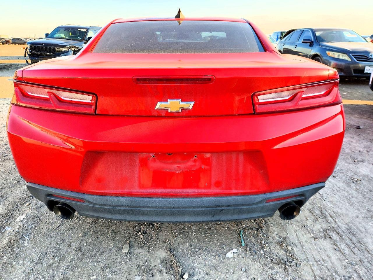 2017 Chevrolet Camaro Lt - Image 6