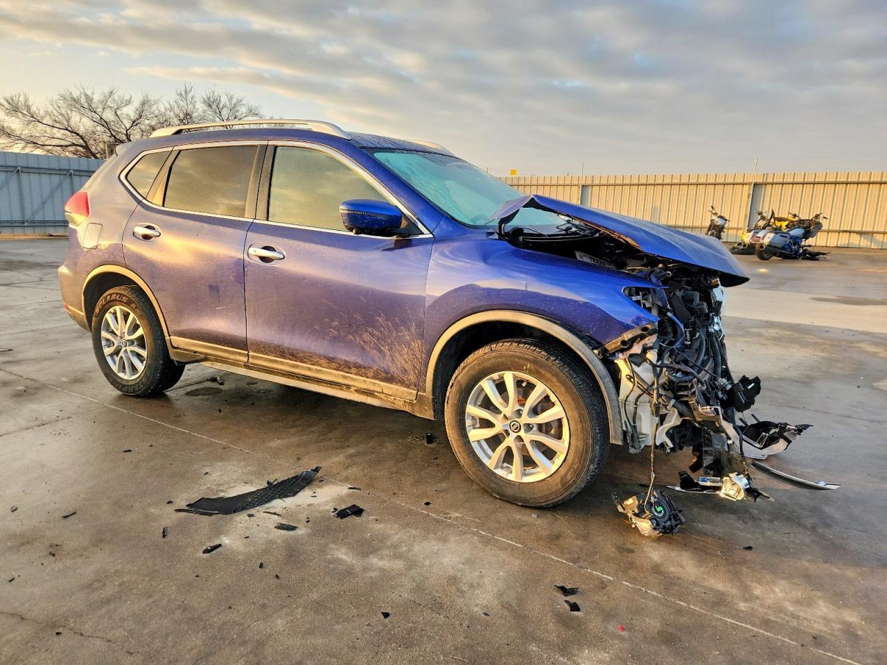 2018 Nissan Rogue S - Фото 4