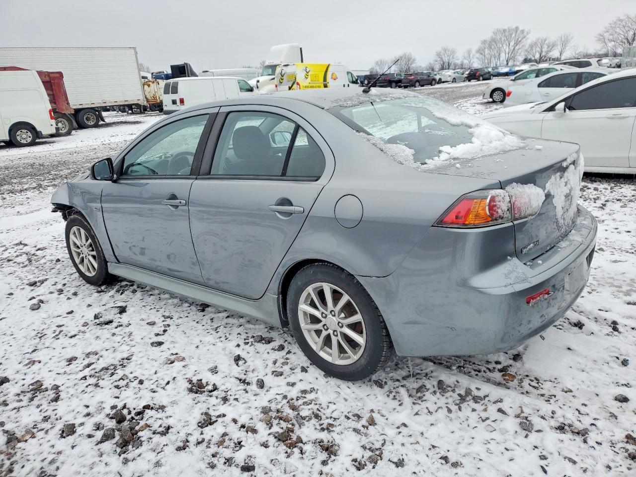 2016 Mitsubishi Lancer Es - Фото 2