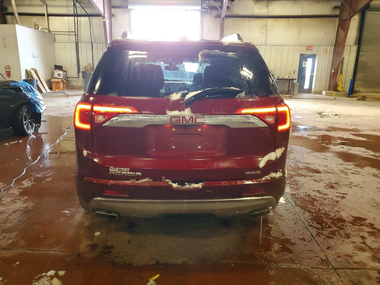 2017 GMC Acadia Denali - Фото 6