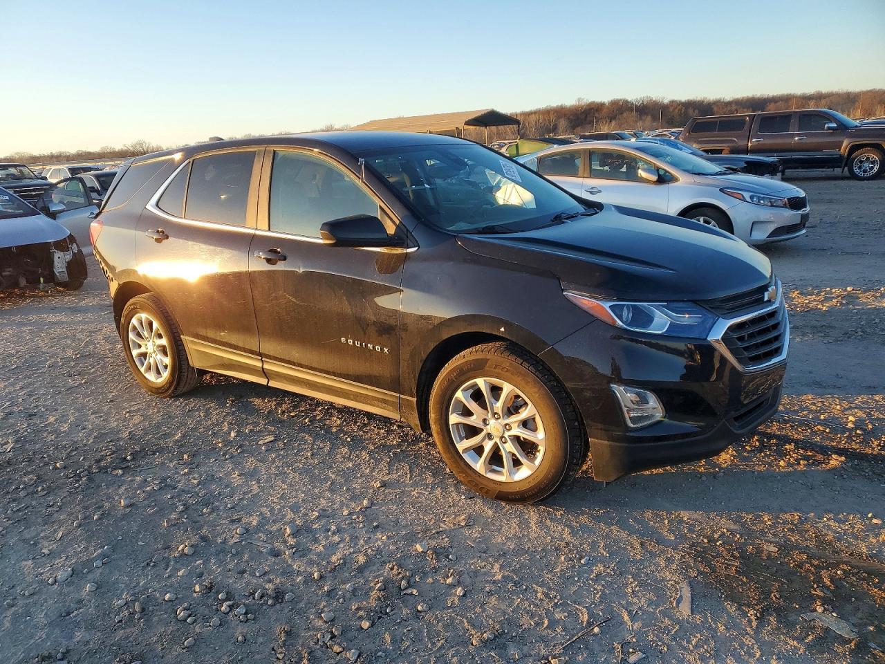 2021 Chevrolet Equinox Lt - Фото 4