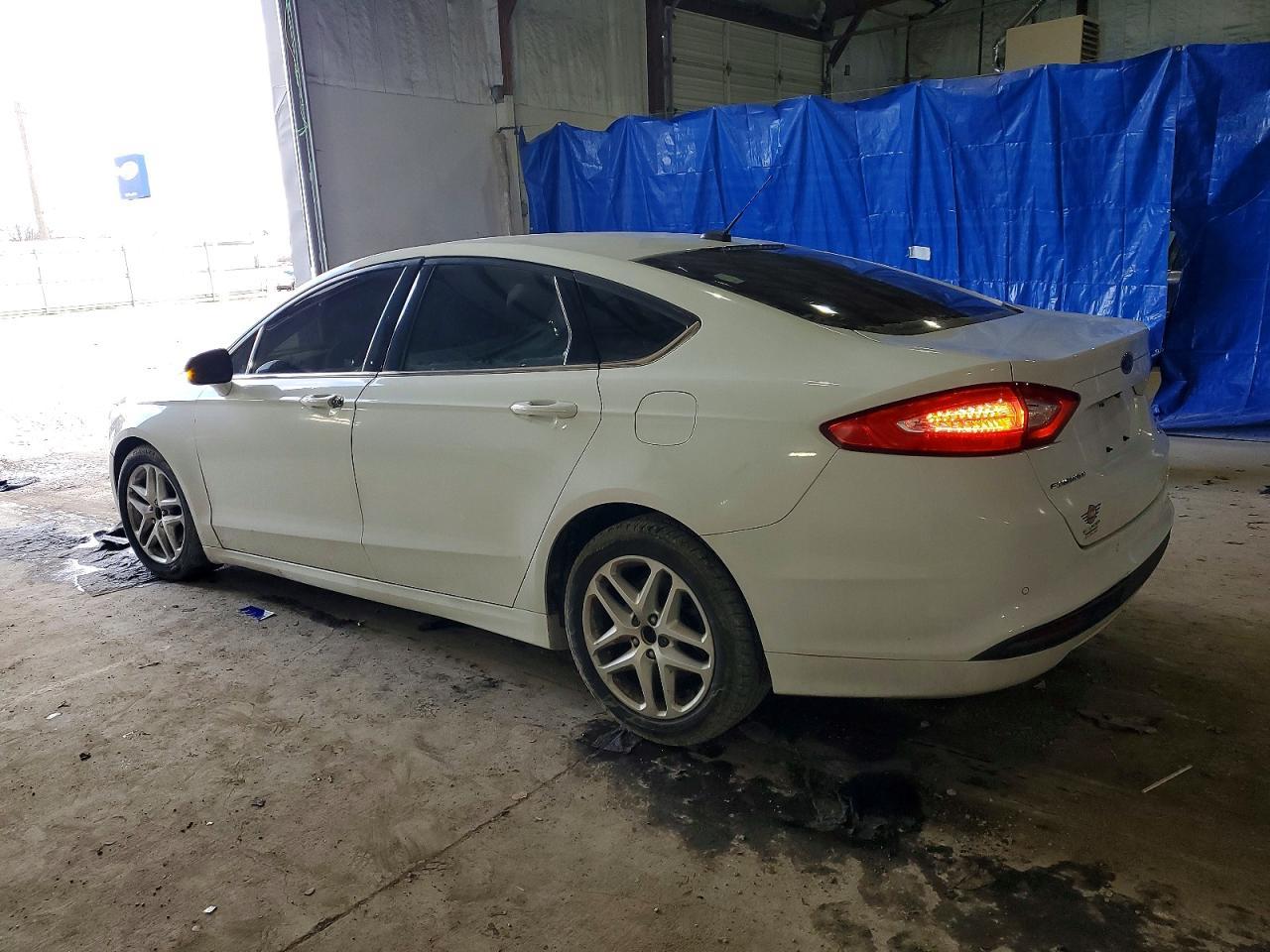 2014 Ford Fusion Se - Image 2
