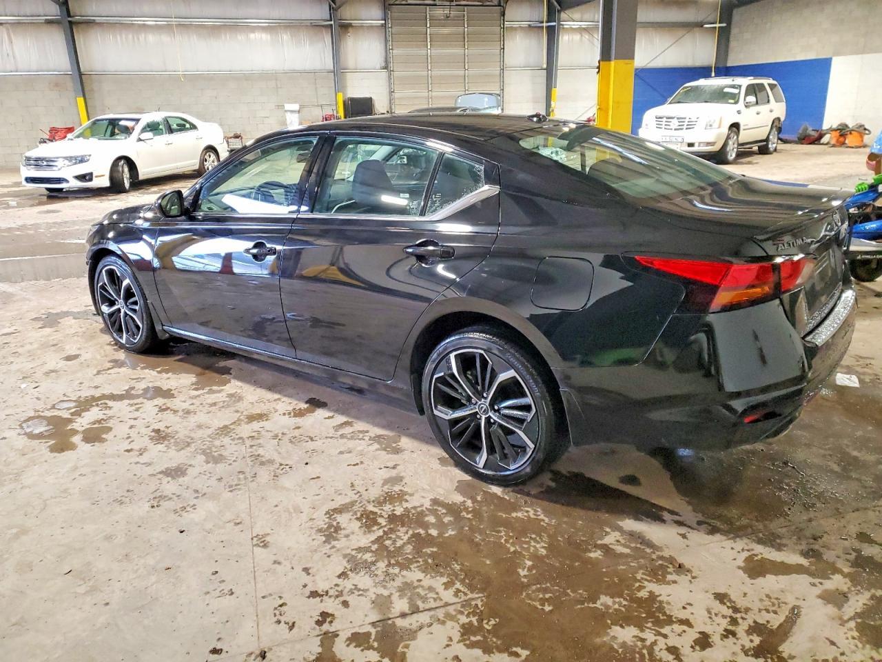 2023 Nissan Altima 2.5 Sr - Фото 2