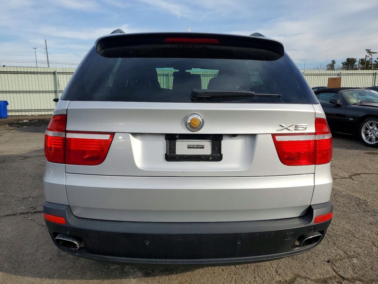 2009 BMW X5 xDrive48I - Image 6