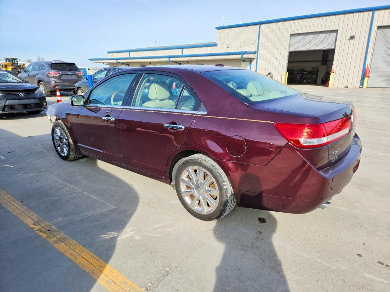 2011 Lincoln Mkz - Фото 2