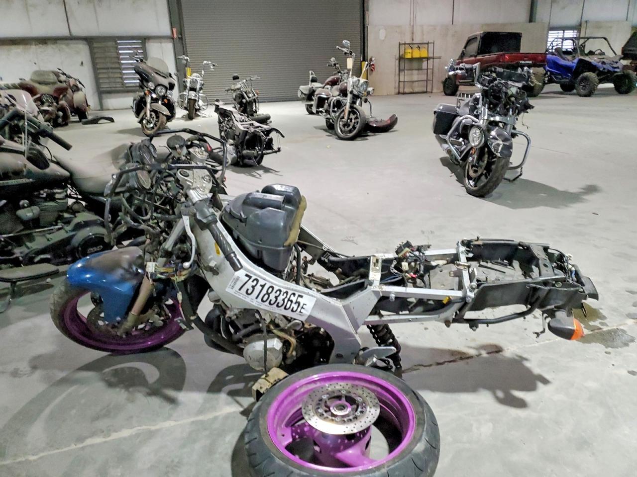 1995 Yamaha Yzf600 R - Фото 3