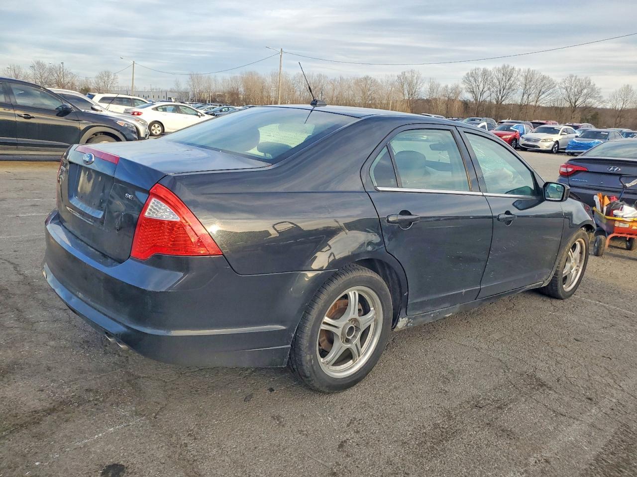 2011 Ford Fusion Se - Фото 3