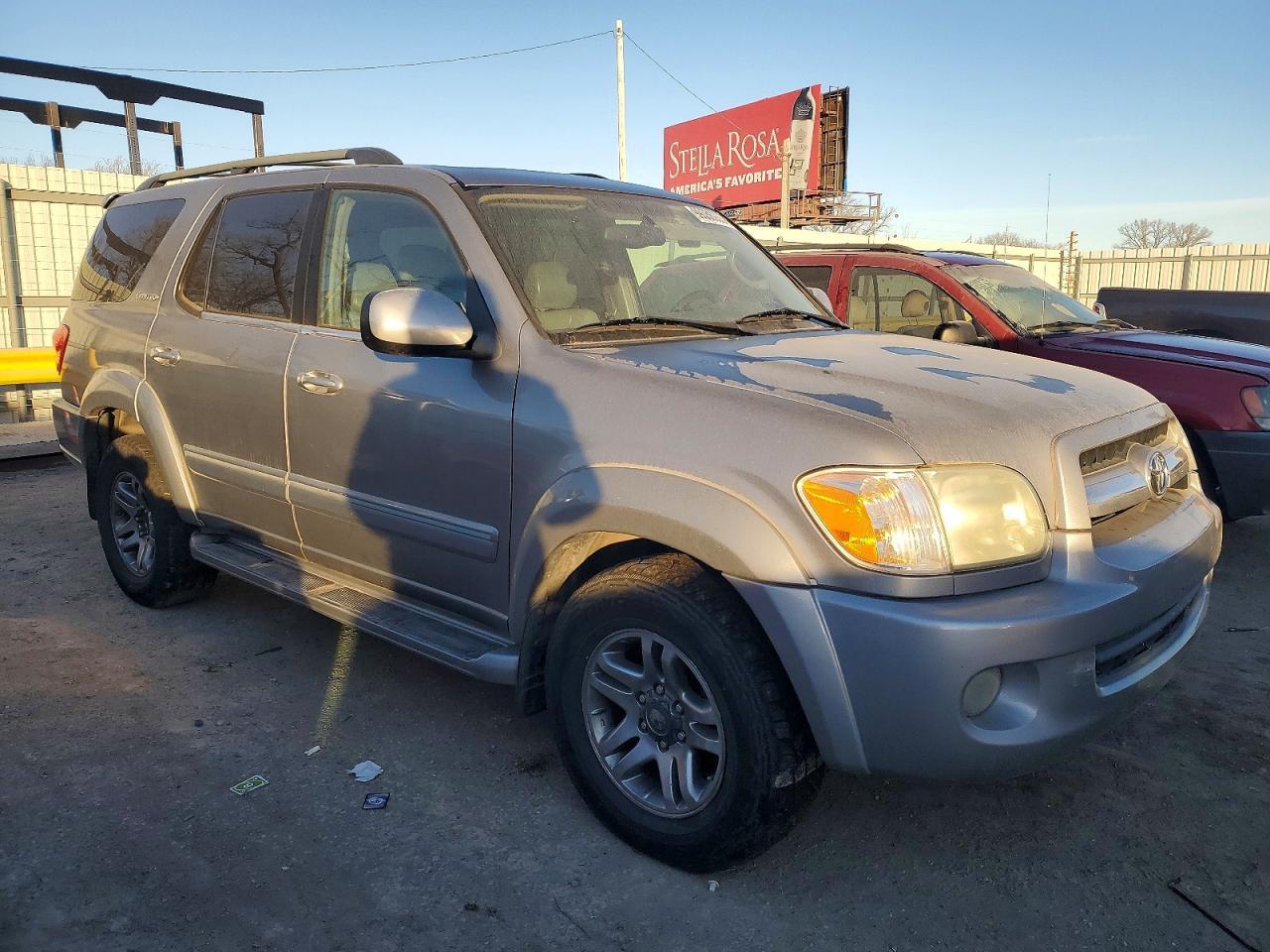 2005 Toyota Sequoia - Image 4