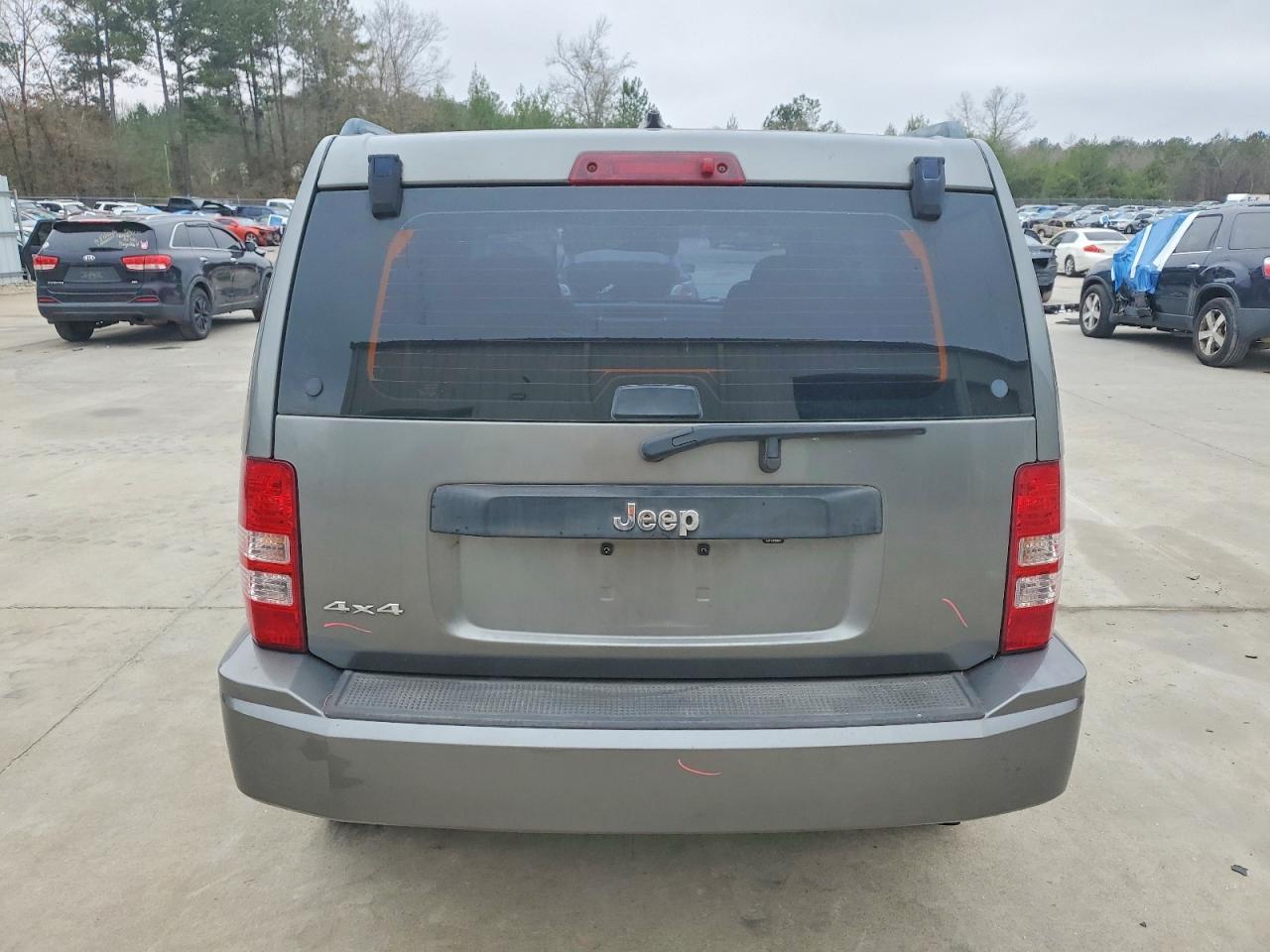 2012 Jeep Liberty Sport - Фото 6