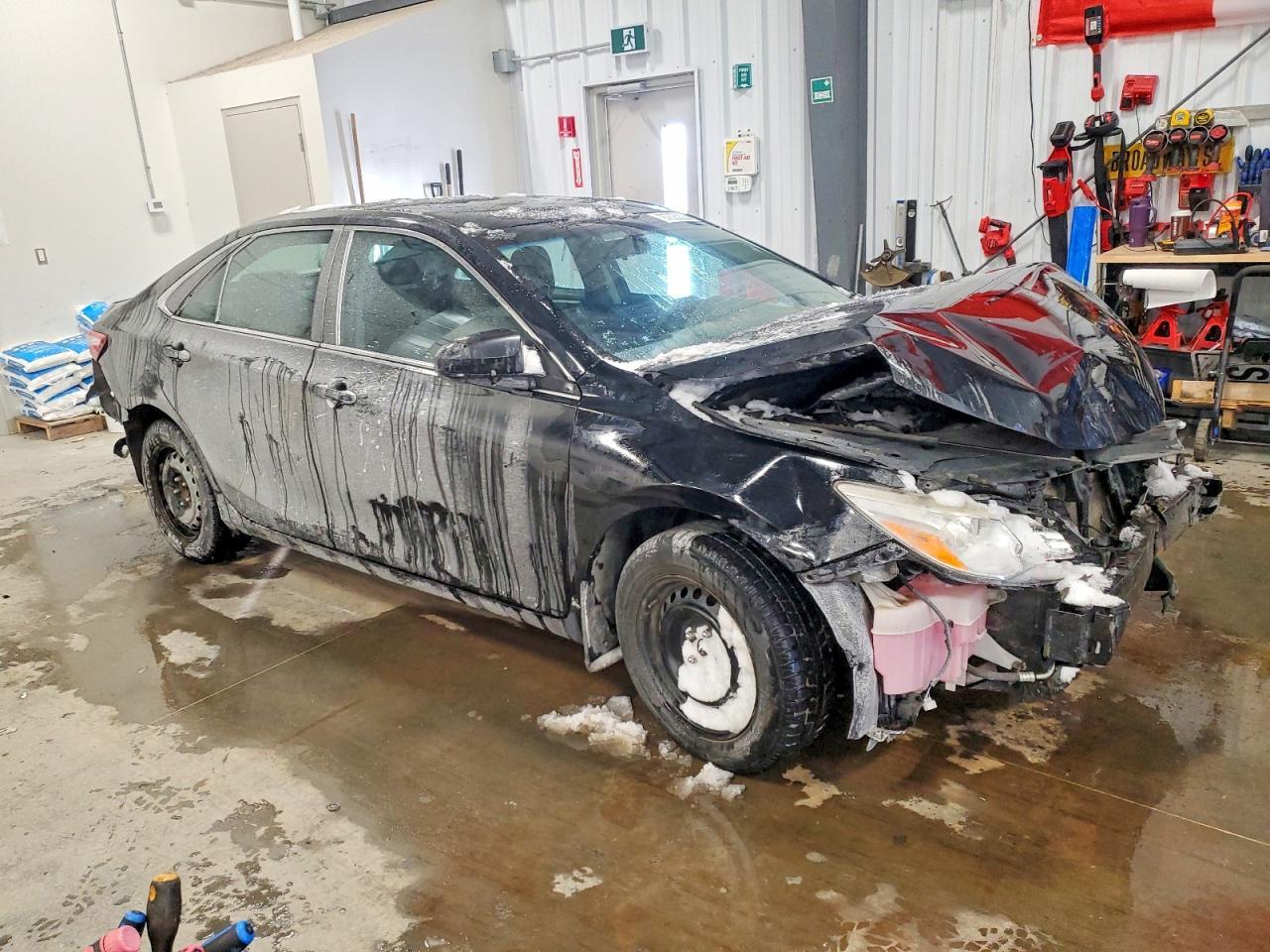 2015 Toyota Camry Le - Фото 4