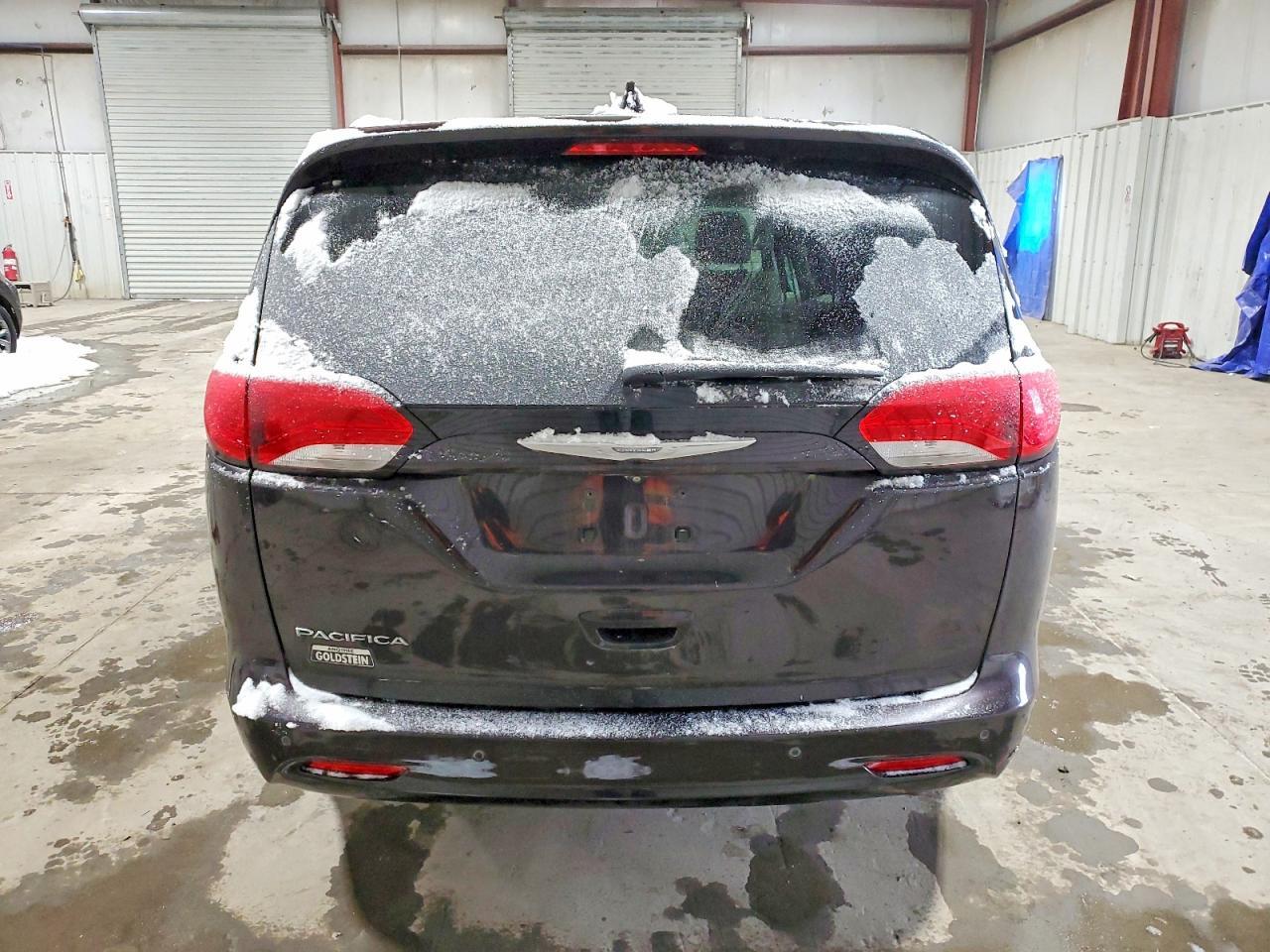 2017 Chrysler Pacifica Touring - Фото 6