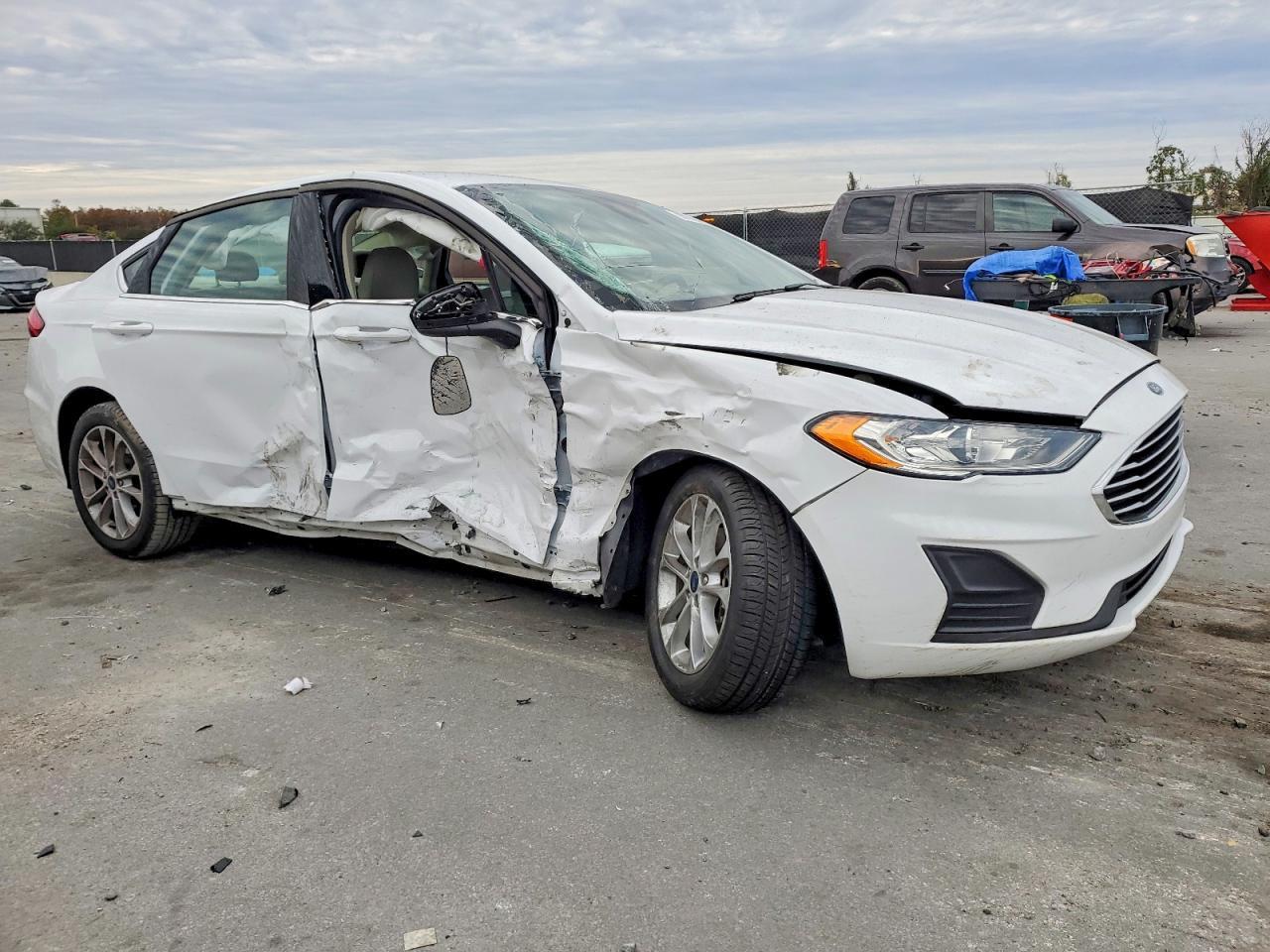 2020 Ford Fusion Se - Image 4