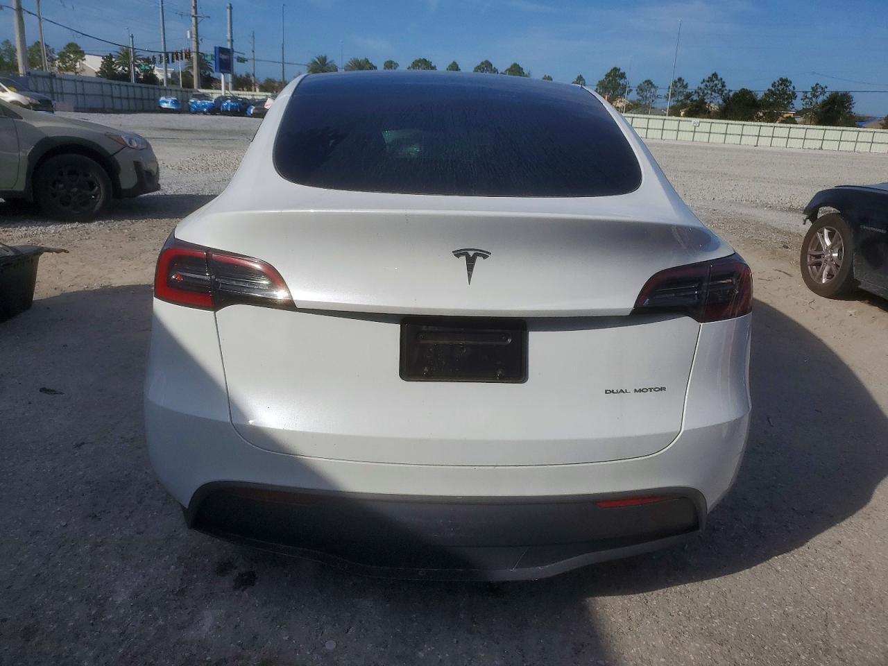 2023 Tesla Model Y - Фото 6