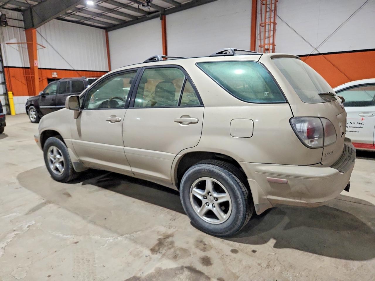 2002 Lexus Rx 300 - Image 2